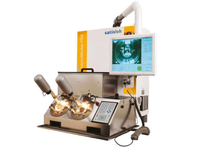 Industrial inspection machine with large monitor and two grippers for manufacturing and inspection processes